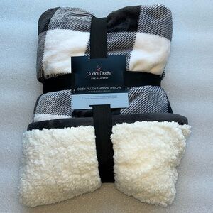 🆕Cuddl Dud Live in Layers Cozy Plush Sherpa Throw Reversible 50”x60”